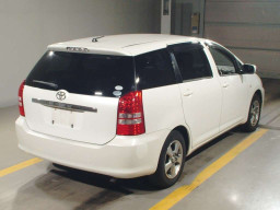 2004 Toyota Wish