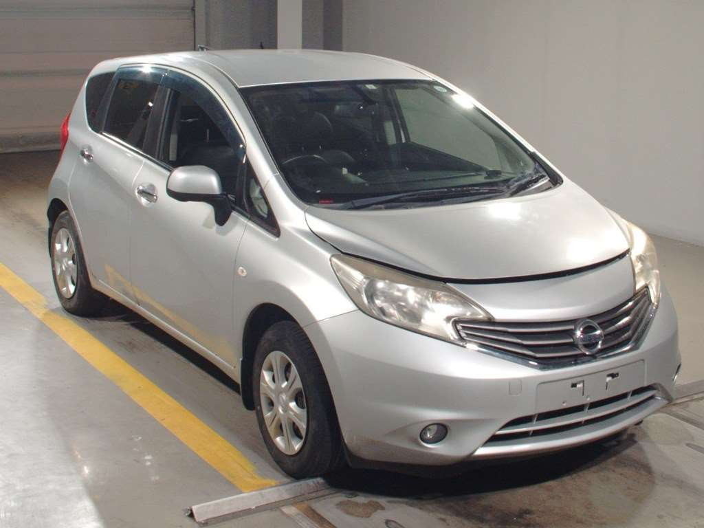 2013 Nissan Note E12[2]