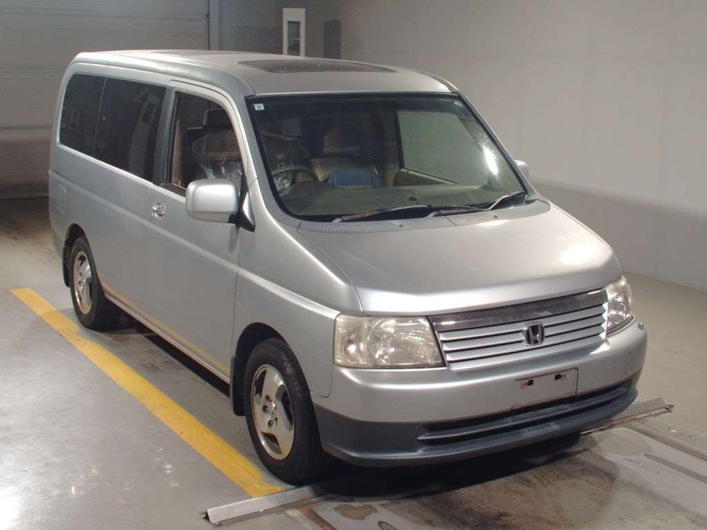 2001 Honda Step WGN RF3[2]