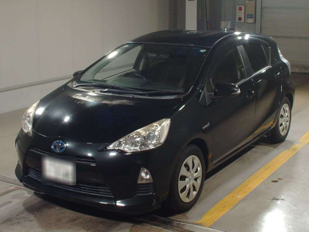 2013 Toyota Aqua NHP10[0]