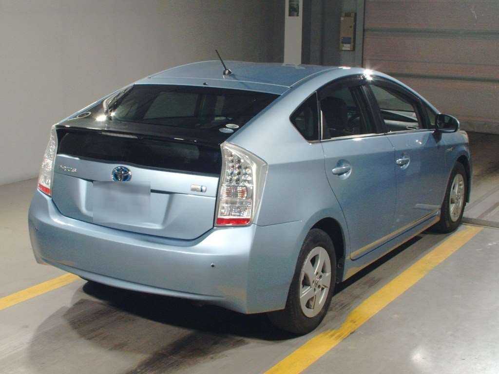 2011 Toyota Prius ZVW30[1]