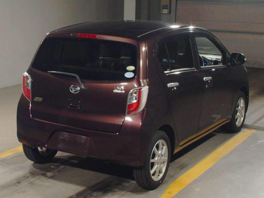 0 Daihatsu Mira es LA300S[1]