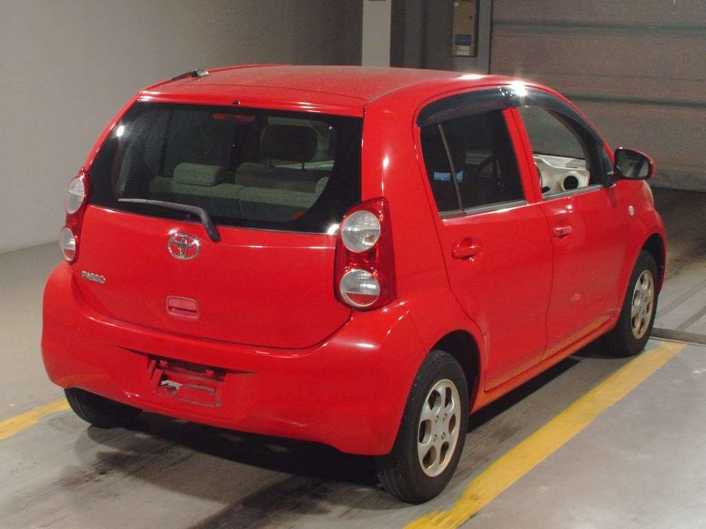 2011 Toyota Passo KGC30[1]