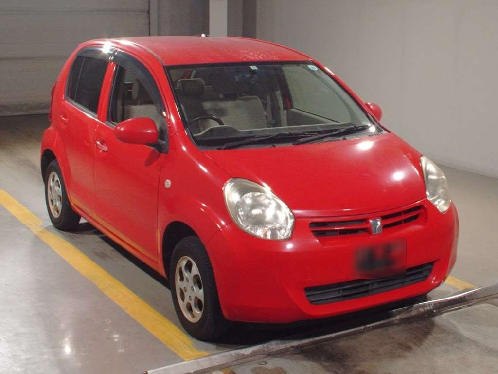 2011 Toyota Passo KGC30[2]