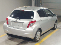 2011 Toyota Vitz