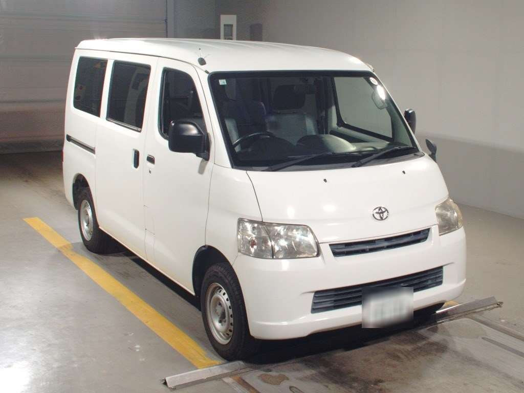 2016 Toyota Townace Van S402M[2]