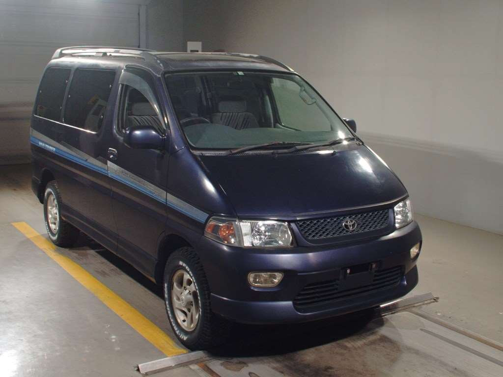 1997 Toyota Hiace Regius KCH46W[2]