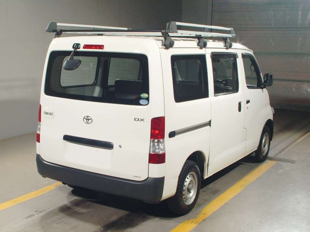 2018 Toyota Townace Van S402M[1]