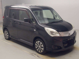 2015 Mitsubishi Delica D2