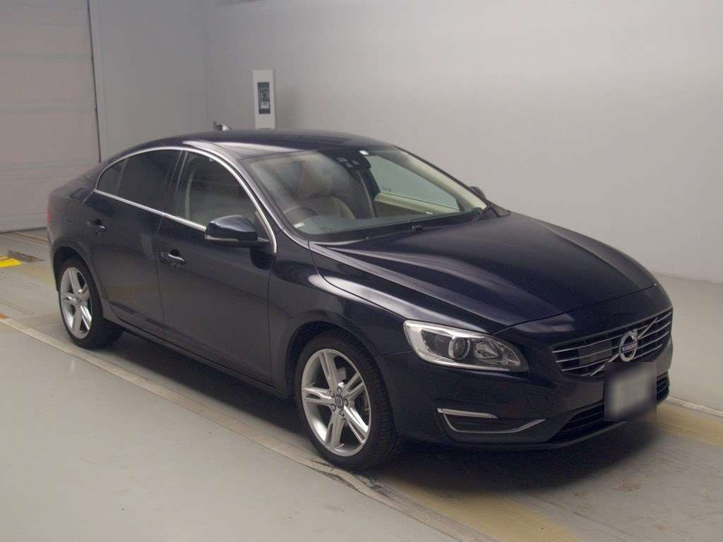 2016 Volvo S60 FB420[2]