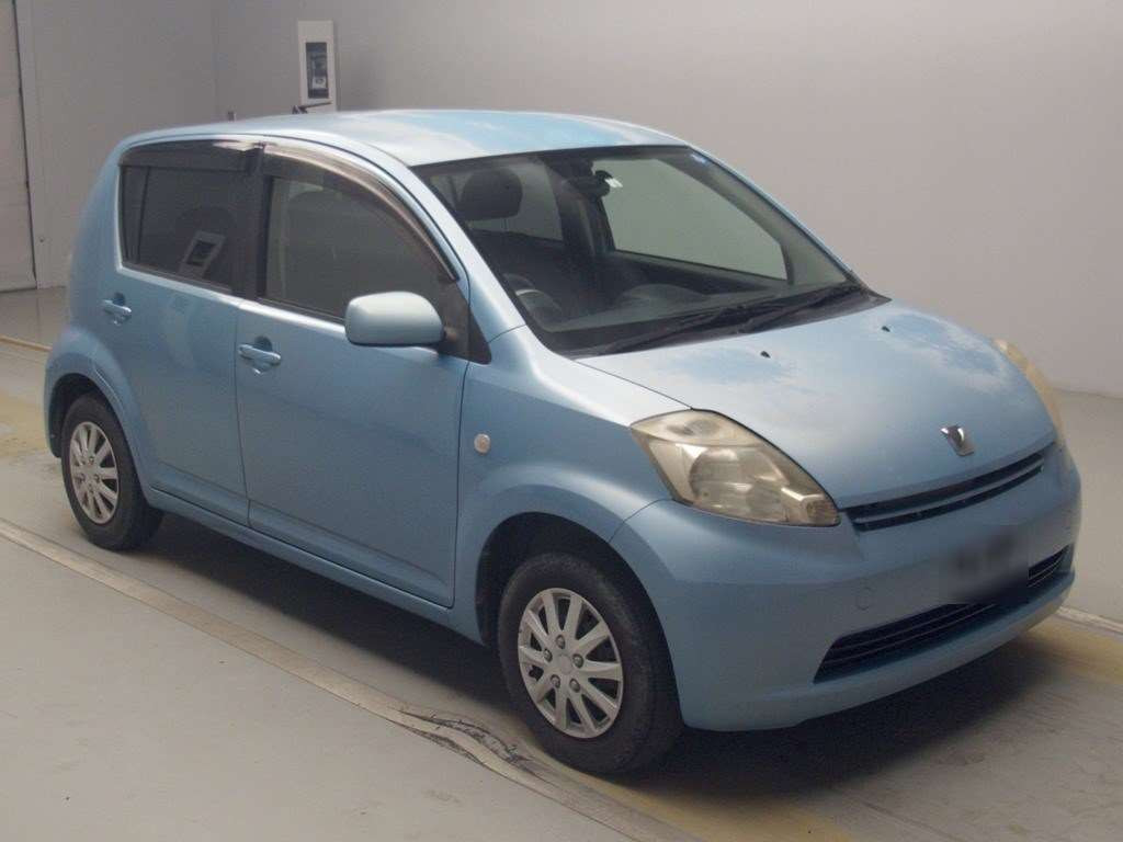 2005 Toyota Passo KGC10[2]