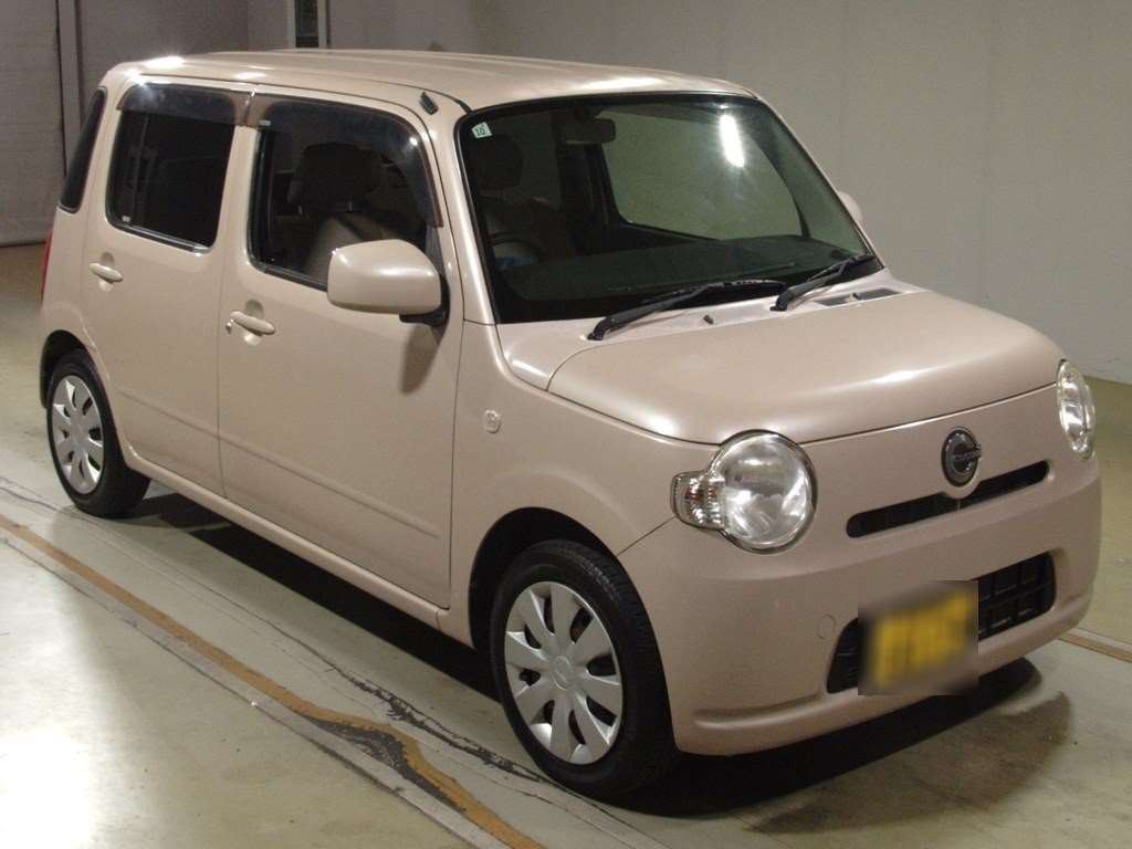 2011 Daihatsu Mira Cocoa L675S[2]