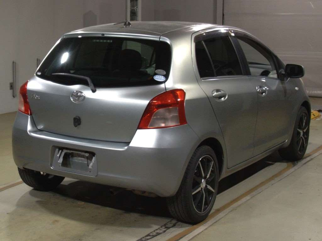 2006 Toyota Vitz NCP91[1]