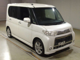 2013 Daihatsu Tanto Custom