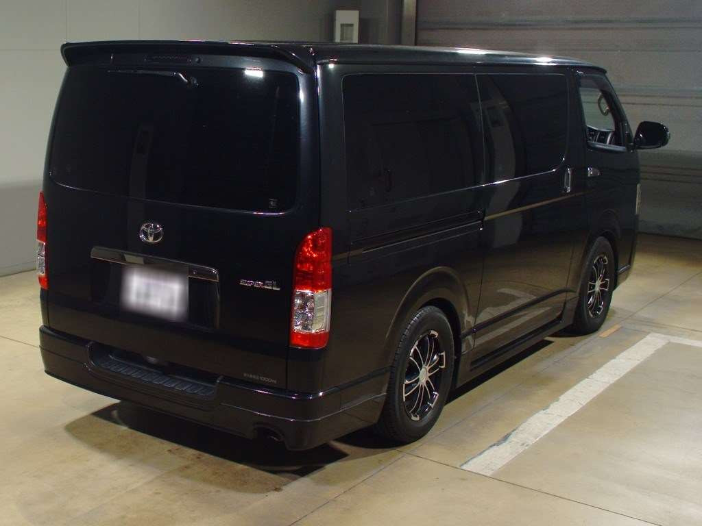 2017 Toyota Regiusace Van TRH200V[1]