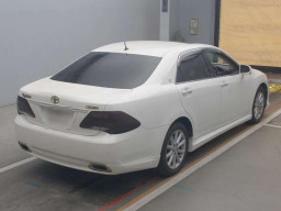 2009 Toyota Crown