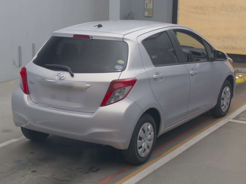 2014 Toyota Vitz KSP130[1]