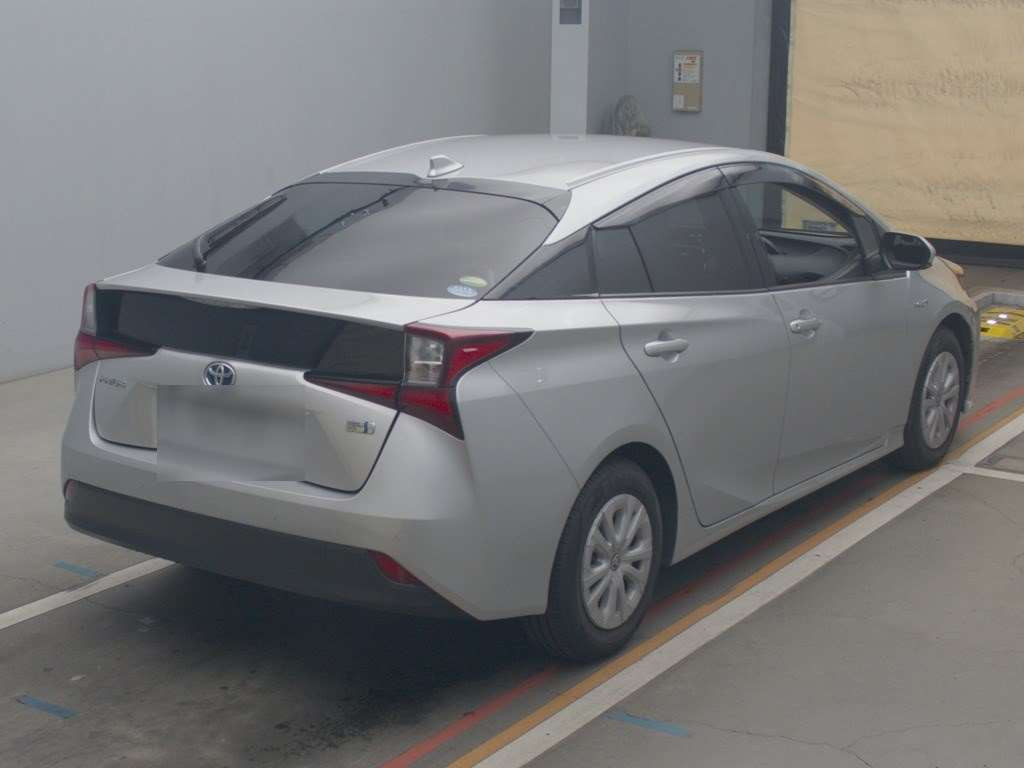 2019 Toyota Prius ZVW51[1]