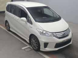 2011 Honda Freed hybrid