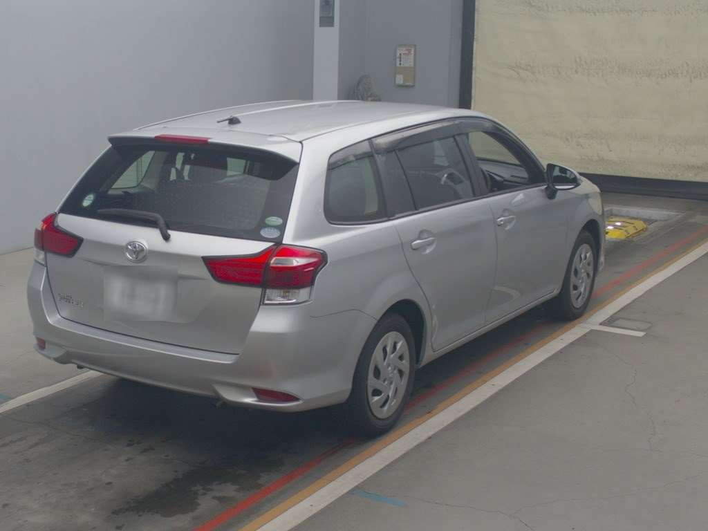 2018 Toyota Corolla Fielder NRE161G[1]