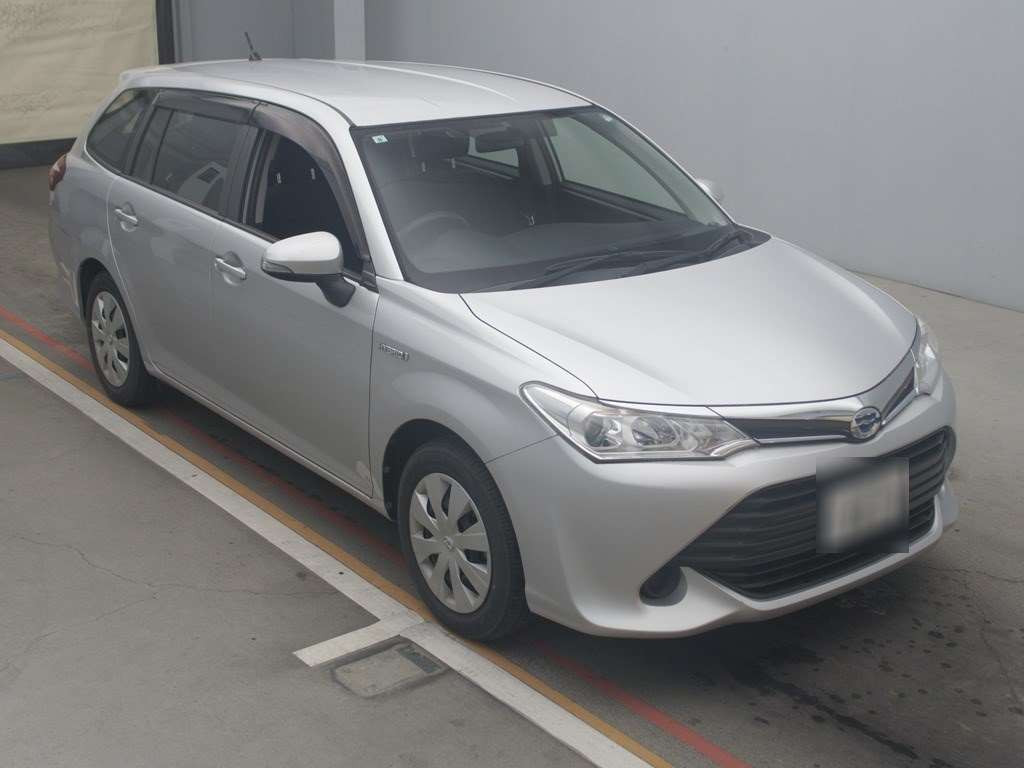 2015 Toyota Corolla Fielder NKE165G[2]