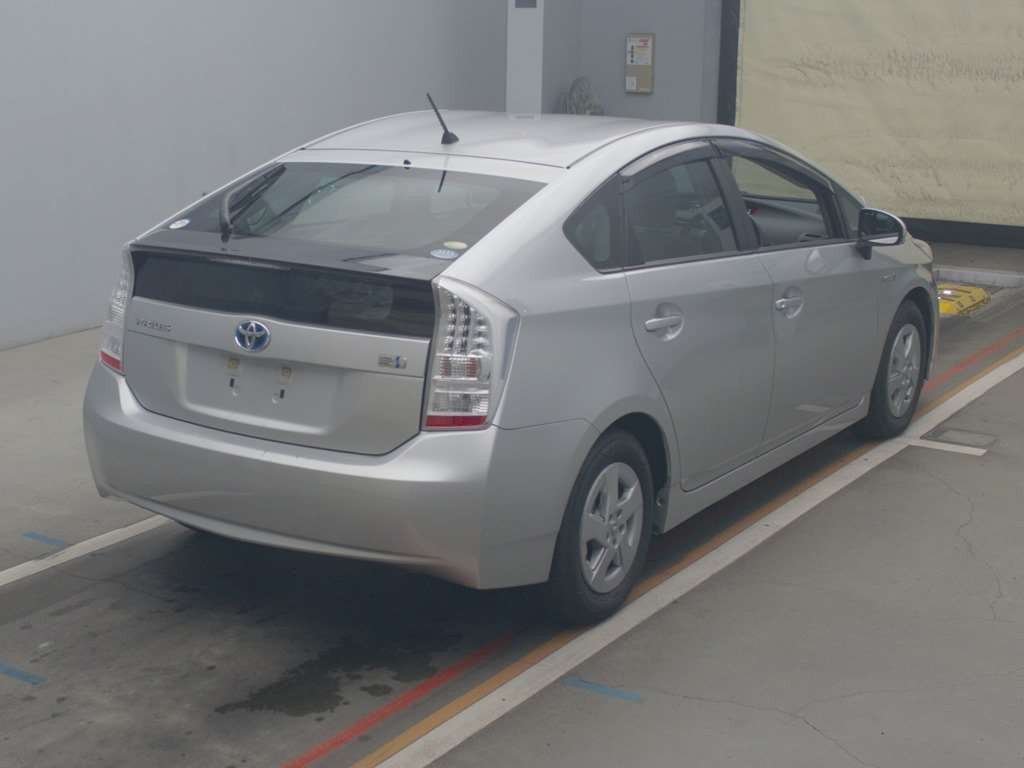 2009 Toyota Prius ZVW30[1]