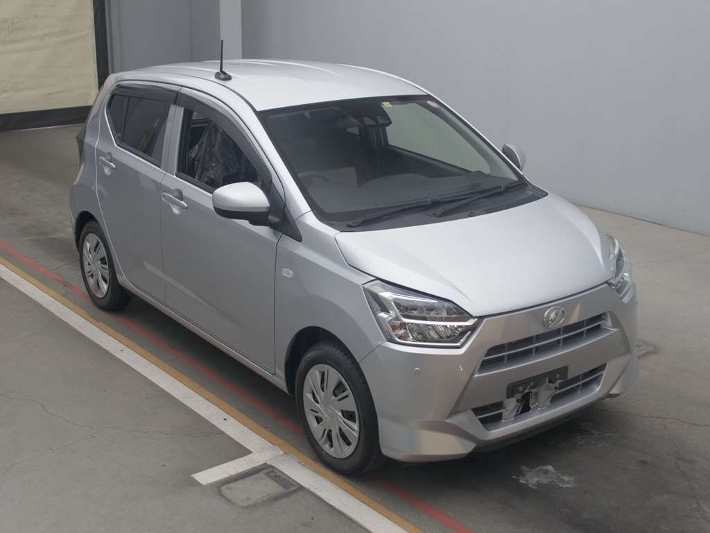 2021 Daihatsu Mira es LA350S[2]