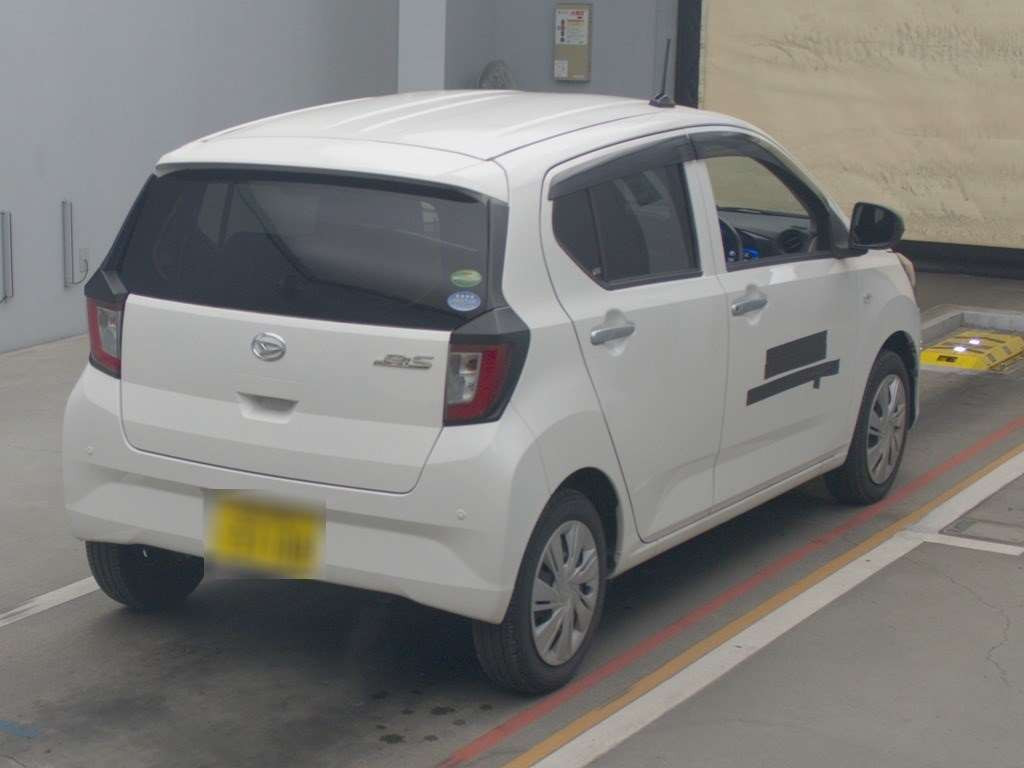 2018 Daihatsu Mira es LA350S[1]