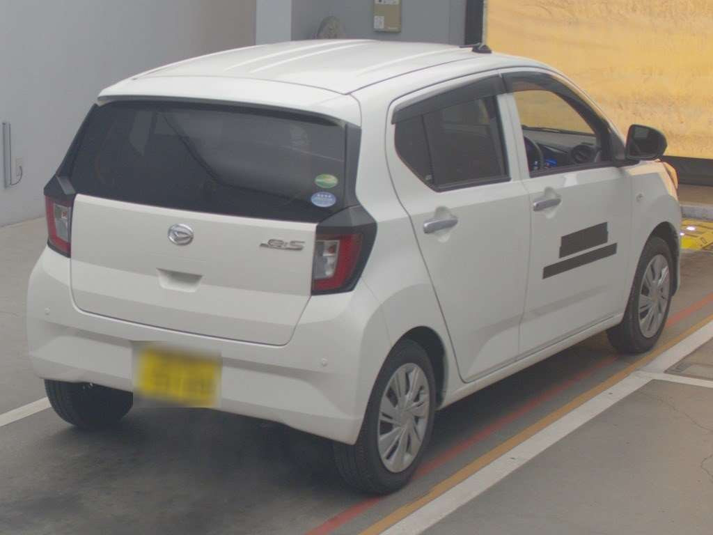 2018 Daihatsu Mira es LA350S[1]