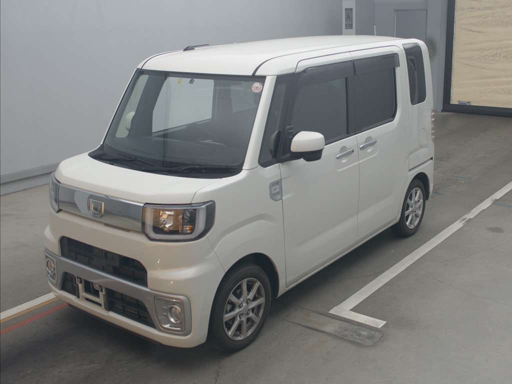 2015 Daihatsu Wake LA710S[0]