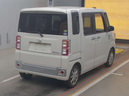 2015 Daihatsu Wake