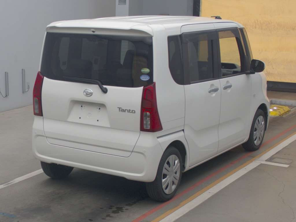 2019 Daihatsu Tanto LA650S[1]