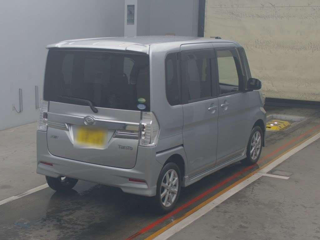 2014 Daihatsu Tanto Custom LA600S[1]