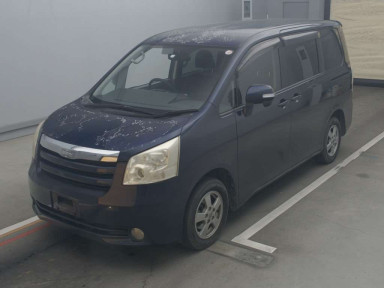 2009 Toyota Noah