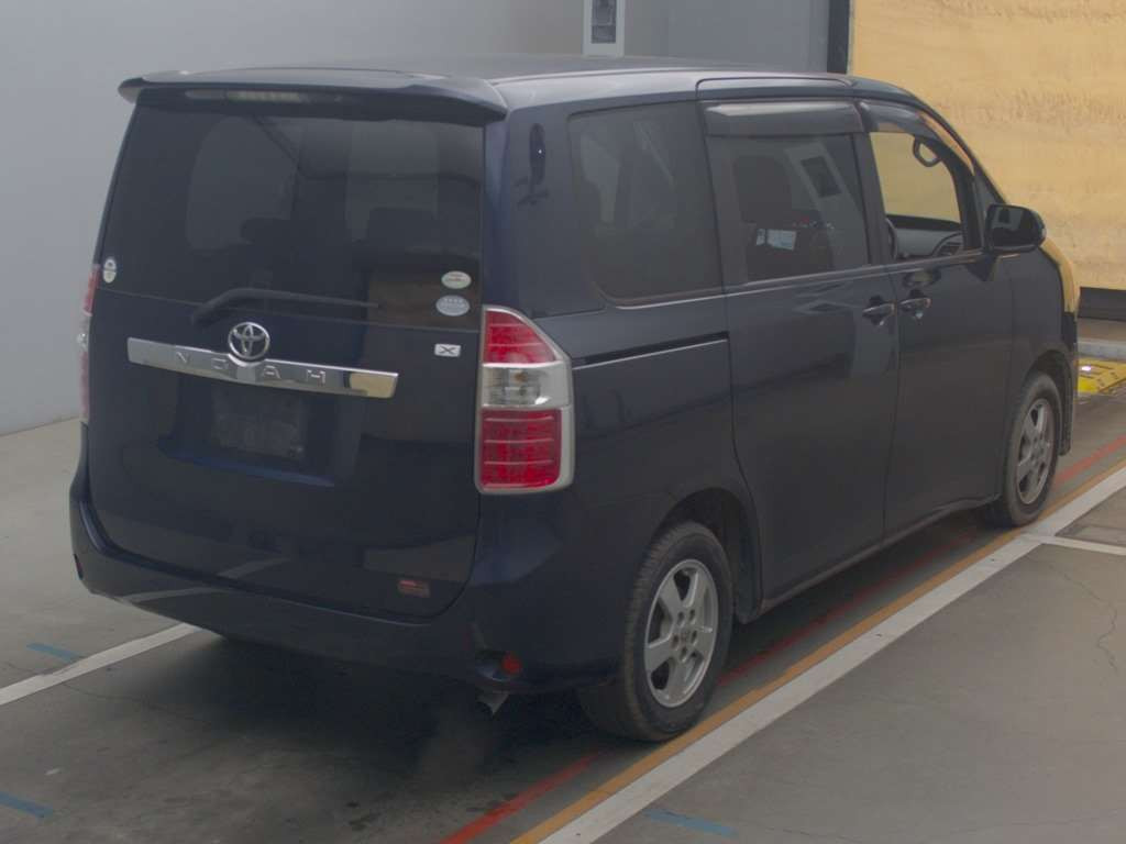 2009 Toyota Noah ZRR70G[1]