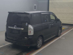 2012 Toyota Voxy