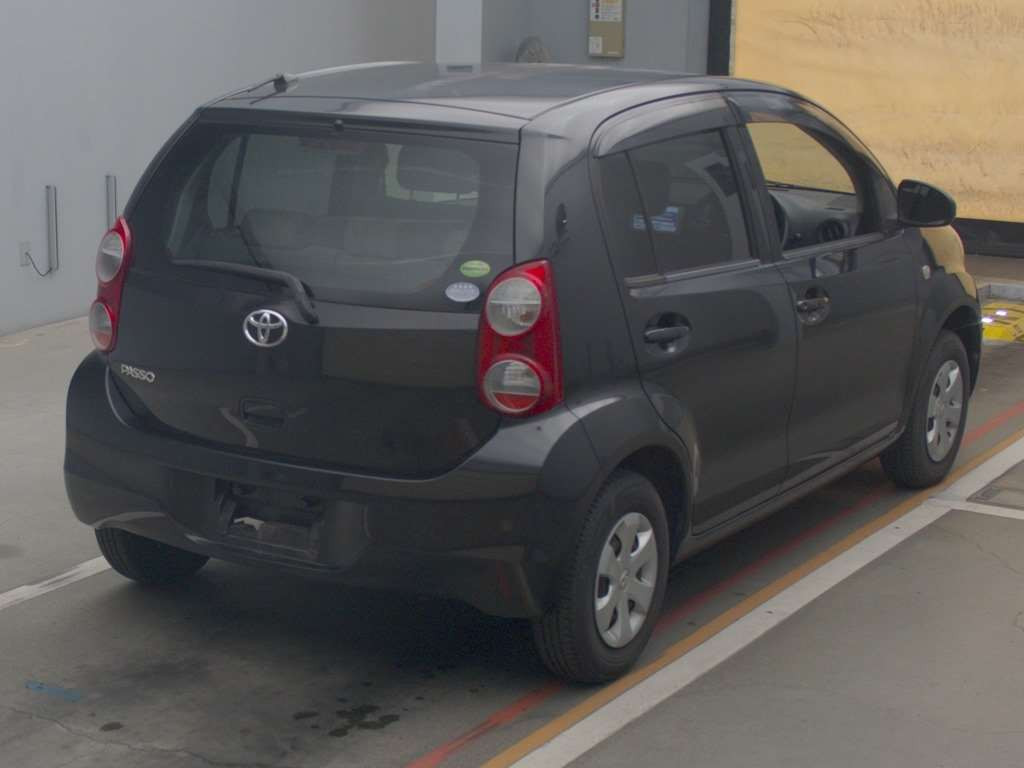 2014 Toyota Passo KGC30[1]