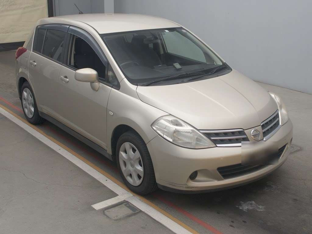 2009 Nissan Tiida C11[2]