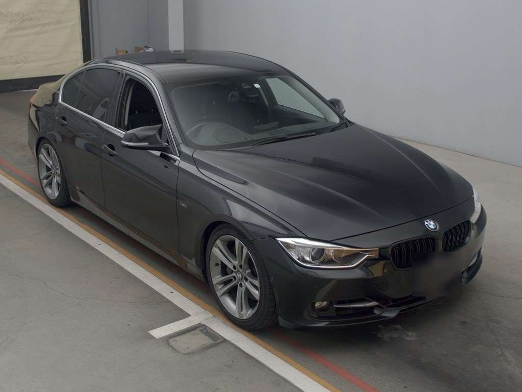 2013 BMW 3 Series 3F30[2]