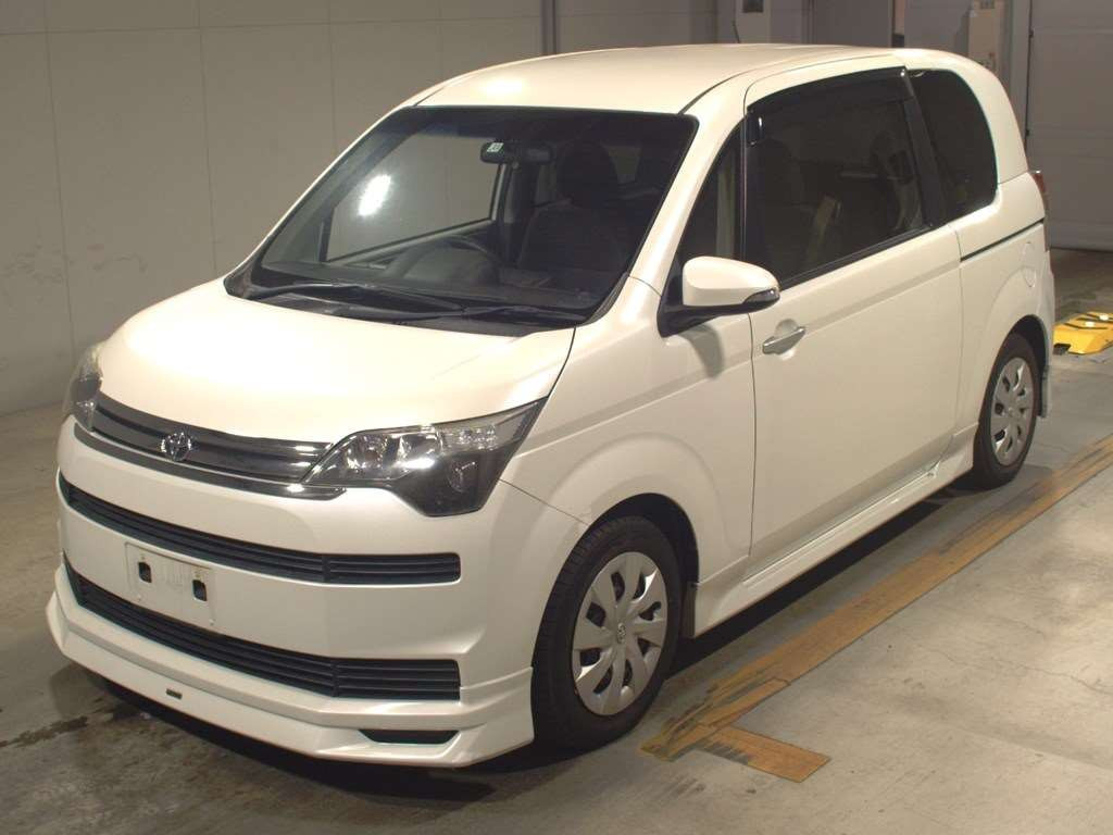 2013 Toyota Spade NCP141[0]