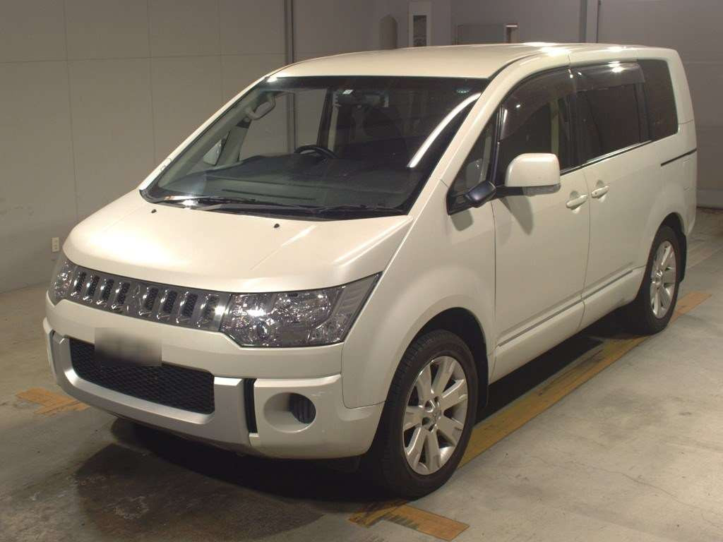 2016 Mitsubishi Delica D5 CV2W[0]