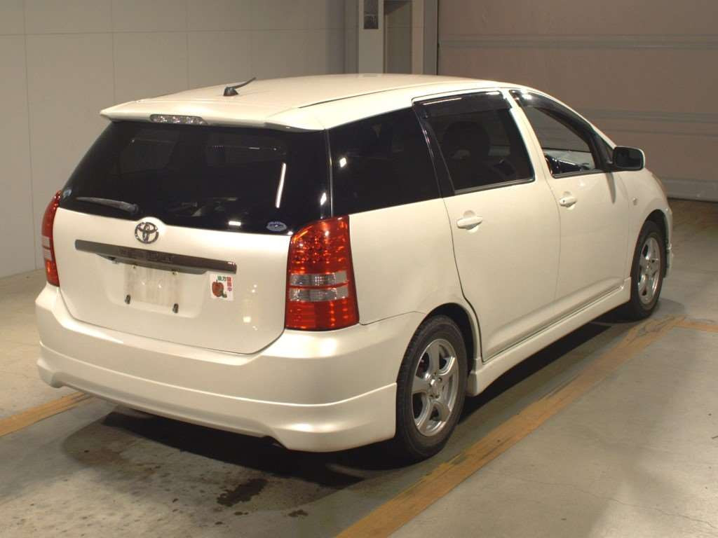 2004 Toyota Wish ZNE10G[1]