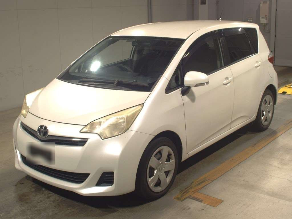 2011 Toyota Ractis NSP120[0]