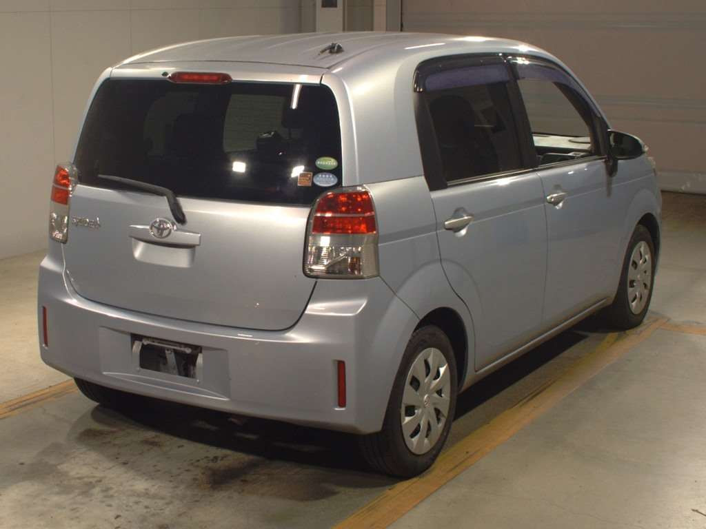 2014 Toyota Spade NCP141[1]