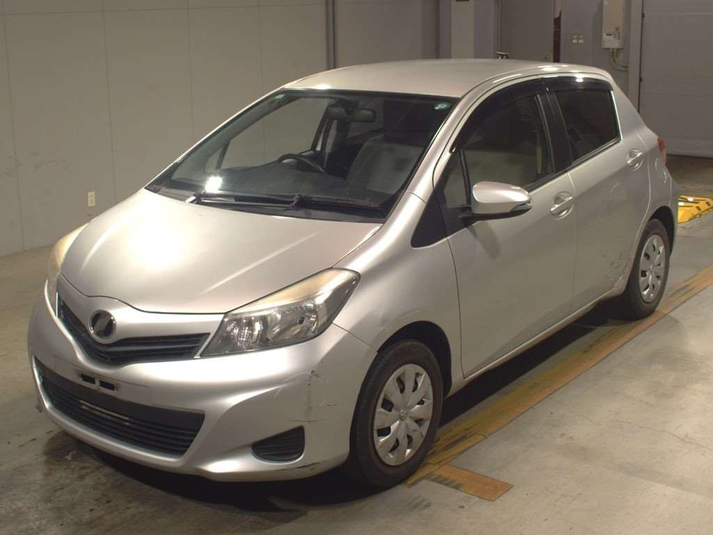 2013 Toyota Vitz KSP130[0]