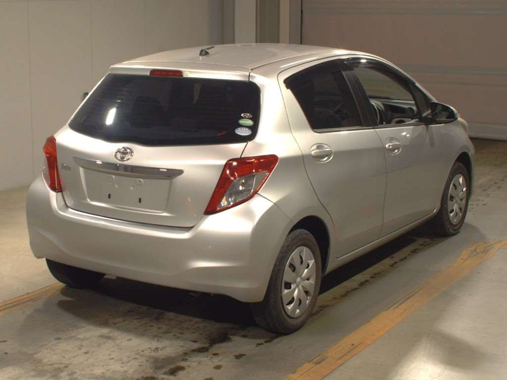 2013 Toyota Vitz KSP130[1]