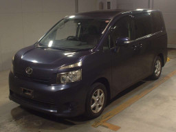 2008 Toyota Voxy