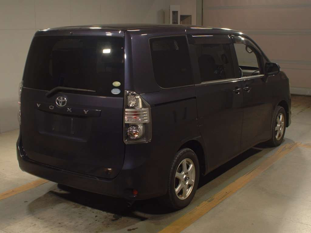 2008 Toyota Voxy ZRR70G[1]