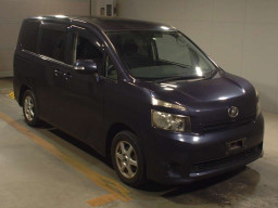 2008 Toyota Voxy