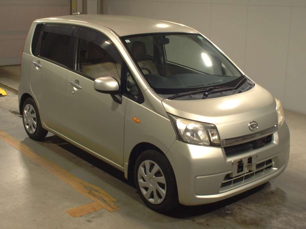 2013 Daihatsu Move LA100S[2]